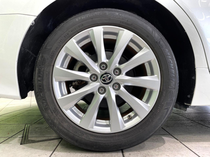 2020 Toyota Camry 6AA-AXVH70 (UW-6a126b64f0e8a)[26]