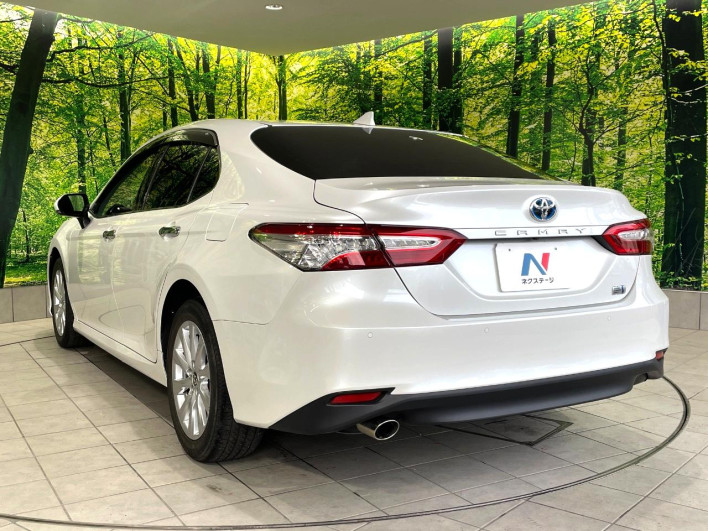 2020 Toyota Camry 6AA-AXVH70 (UW-6a126b64f0e8a)[8]