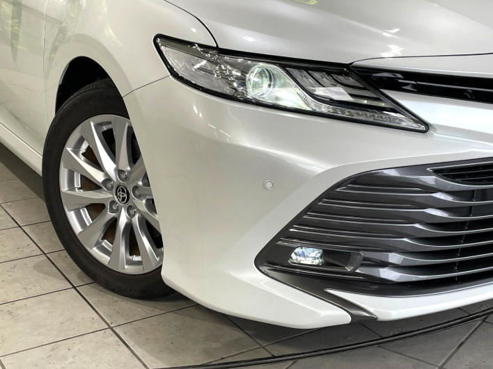 2020 Toyota Camry 6AA-AXVH70 (UW-6a126b64f0e8a)[22]