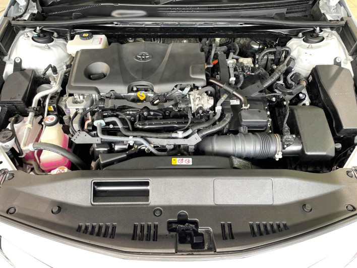 2020 Toyota Camry 6AA-AXVH70 (UW-6a126b64f0e8a)[4]