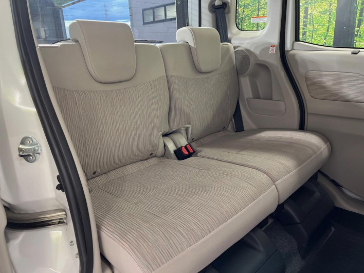 2014 Mitsubishi eK Space DBA-B11A (UW-6a126b6f492e2)[8]