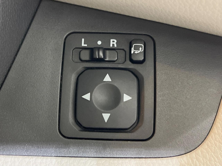 2014 Mitsubishi eK Space DBA-B11A (UW-6a126b6f492e2)[22]