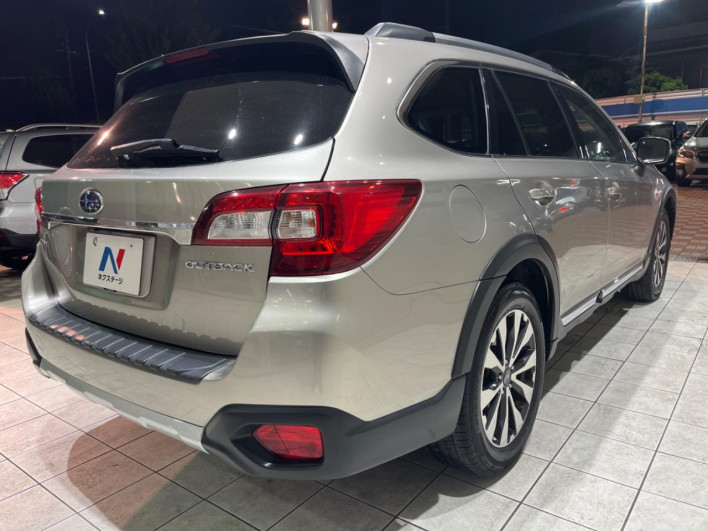 2017 Subaru Legacy Outback DBA-BS9 (UW-6a126b8f3d062)[16]