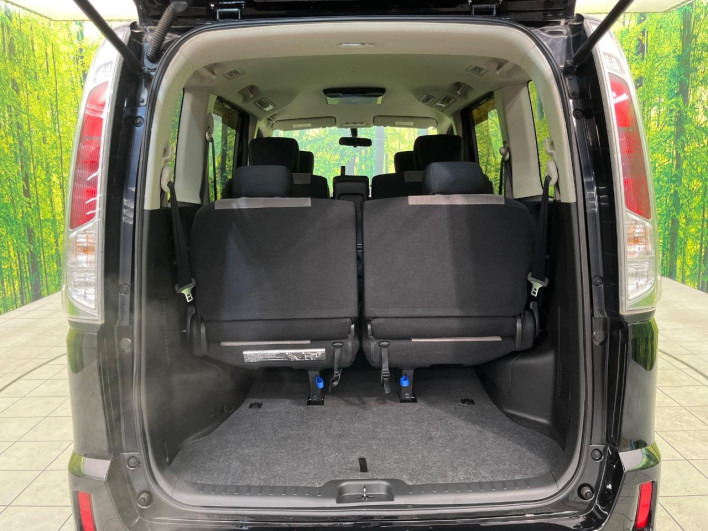2011 Nissan Serena DBA-C26 (UW-6a126b8f87d43)[29]