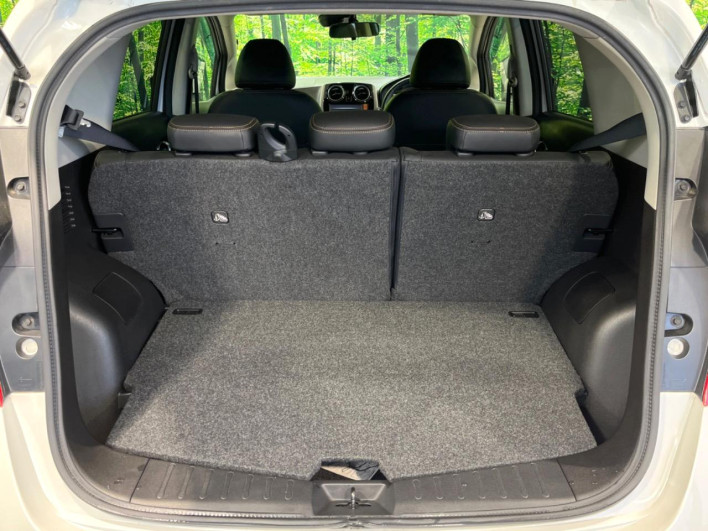 2015 Nissan Note DBA-E12 (UW-6a126ba08cb90)[29]
