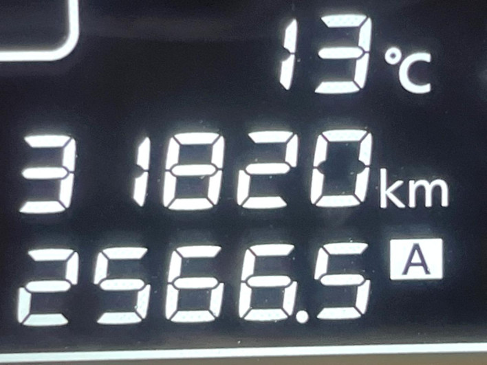 2015 Nissan Note DBA-E12 (UW-6a126ba08cb90)[2]