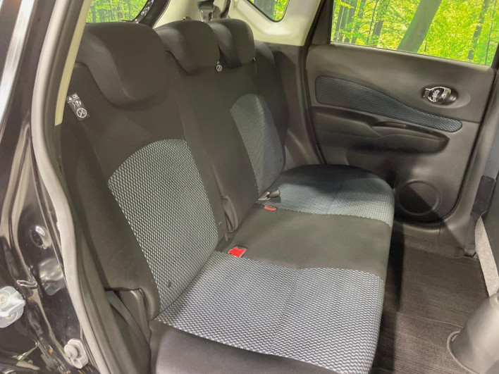 2015 Nissan Note DBA-E12 (UW-6a126ba24f00f)[29]