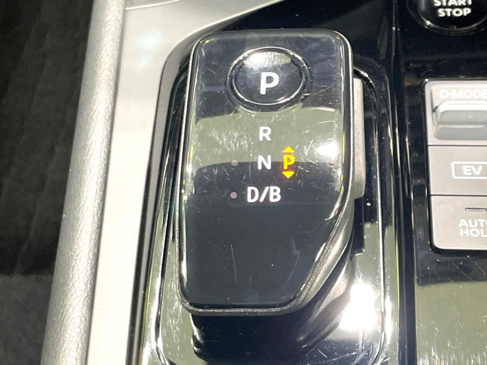 2022 Nissan Note 6AA-E13 (UW-6a126ba867dec)[24]