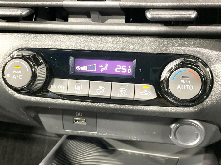 2022 Nissan Note 6AA-E13 (UW-6a126ba867dec)[21]