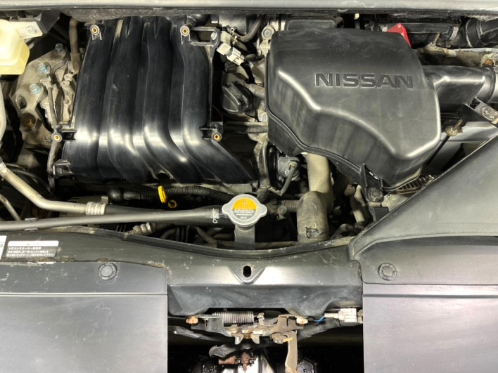 2011 Nissan Serena DBA-FNC26 (UW-6a126badf190b)[16]