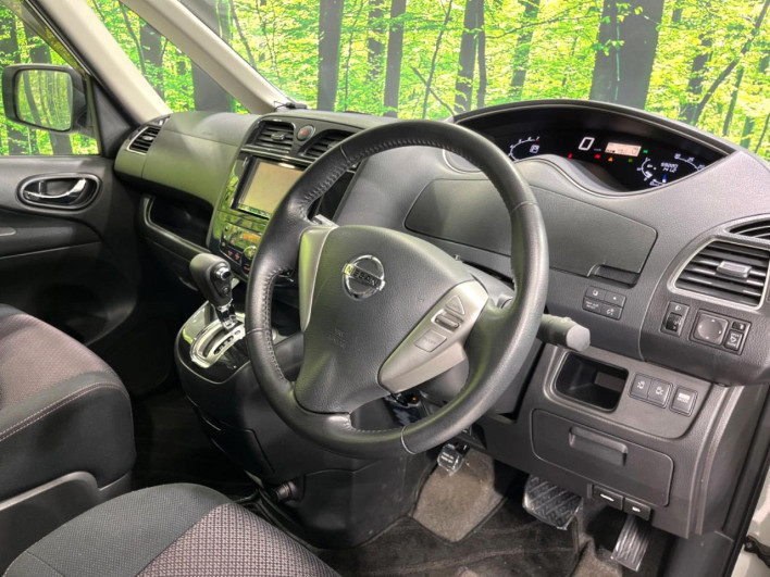 2011 Nissan Serena DBA-FNC26 (UW-6a126badf190b)[27]