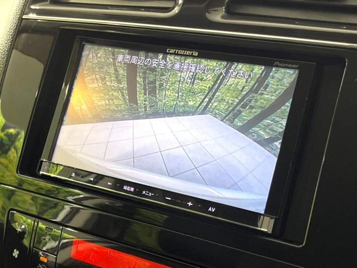 2011 Nissan Serena DBA-FNC26 (UW-6a126badf190b)[13]