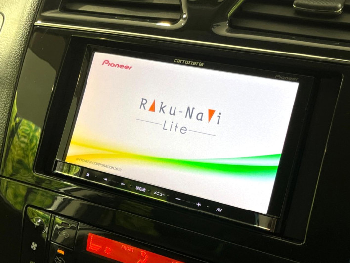 2011 Nissan Serena DBA-FNC26 (UW-6a126badf190b)[12]