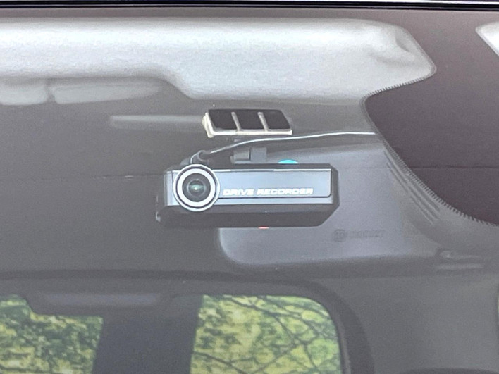 2017 Nissan Serena DAA-GFC27 (UW-6a126bb9e0c30)[6]