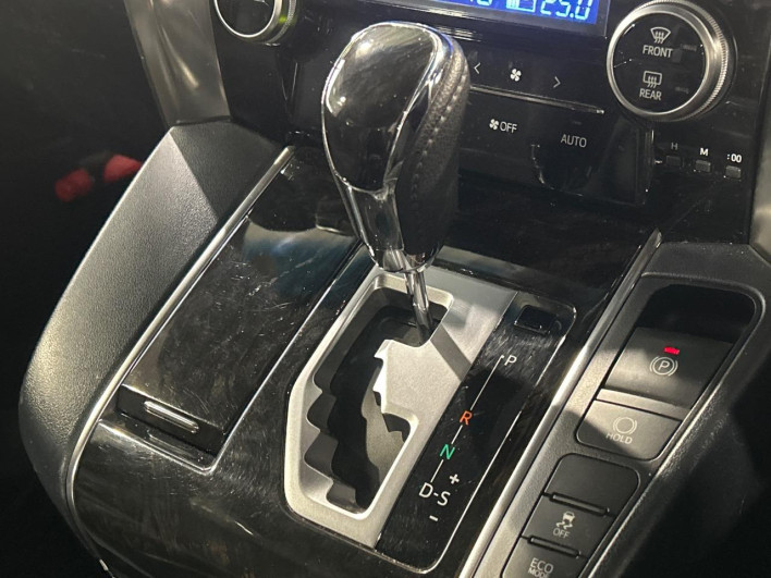 2016 Toyota Vellfire DBA-GGH35W (UW-6a126bbfdde0e)[22]