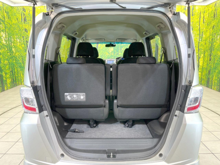 2014 Honda Freed hybrid DAA-GP3 (UW-6a126bc25d98f)[26]