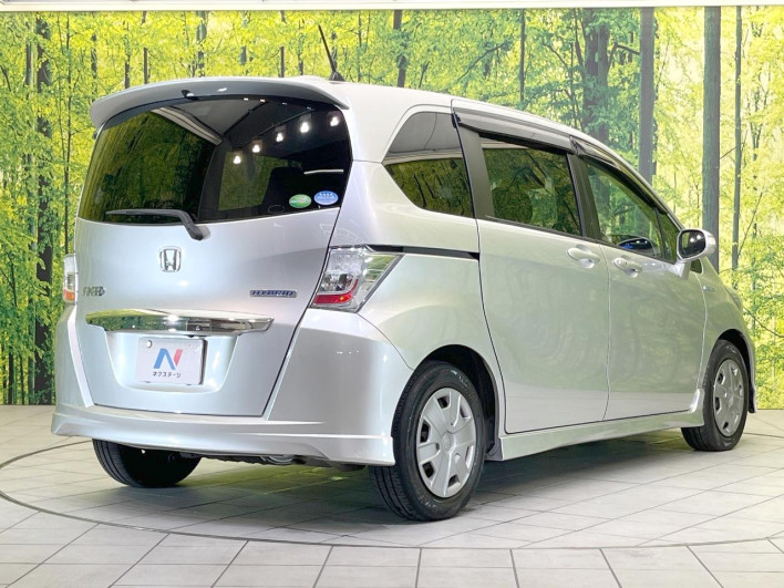 2014 Honda Freed hybrid DAA-GP3 (UW-6a126bc25d98f)[9]