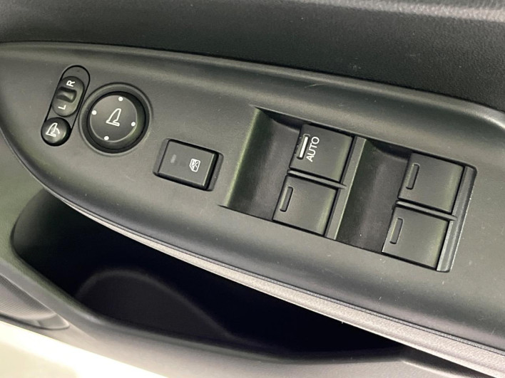 2017 Honda SHUTTLE DAA-GP8 (UW-6a126bc510c22)[4]