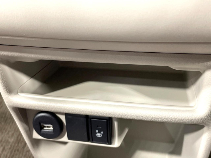 2017 Suzuki ALTO Lapin DBA-HE33S (UW-6a126bde5228f)[24]