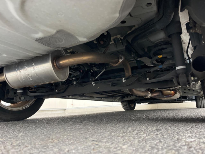 2013 Nissan Serena DAA-HFC26 (UW-6a126be13b921)[24]