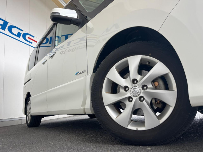 2013 Nissan Serena DAA-HFC26 (UW-6a126be13b921)[8]