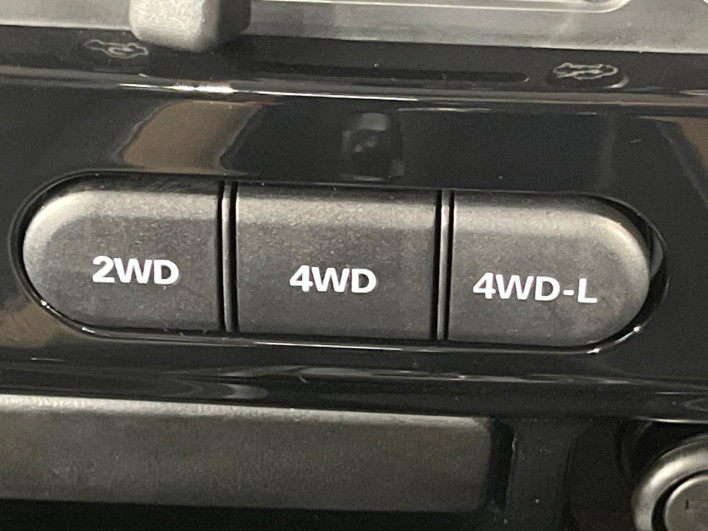 2014 Suzuki Jimny ABA-JB23W (UW-6a126be9ebbb8)[25]