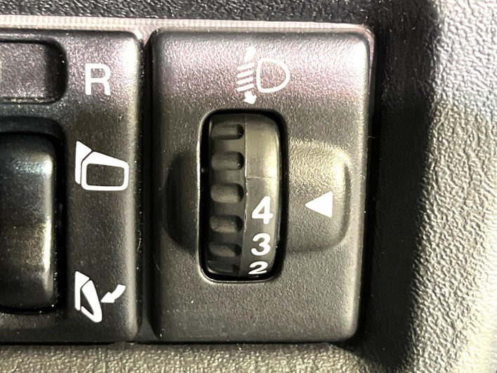 2017 Suzuki Jimny ABA-JB23W (UW-6a126bea5fff7)[8]