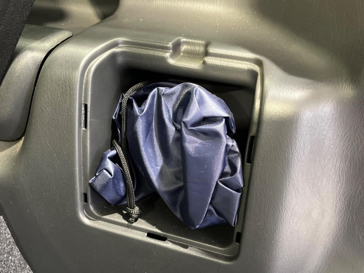 2018 Suzuki Jimny ABA-JB23W (UW-6a126bea62e3a)[28]