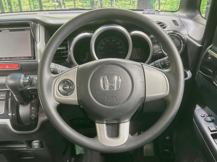 2013 Honda N-BOX CUSTOM DBA-JF1 (UW-6a126bf356087)[23]