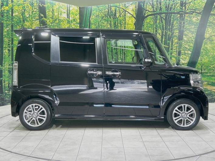 2013 Honda N-BOX CUSTOM DBA-JF1 (UW-6a126bf356087)[26]