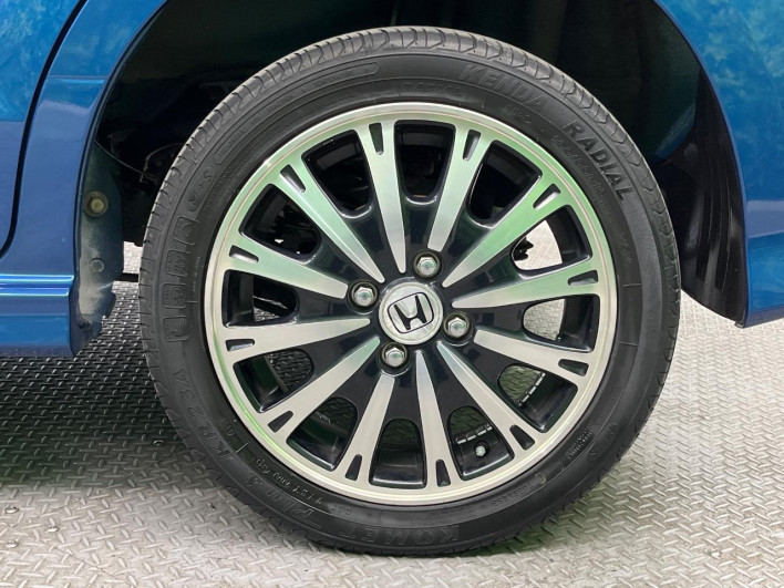 2014 Honda N-BOX CUSTOM DBA-JF2 (UW-6a126bf8183a0)[11]
