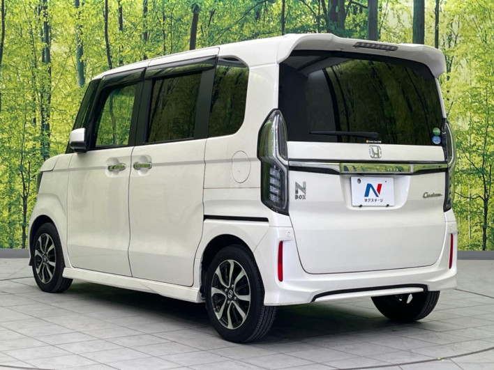 2018 Honda N-BOX CUSTOM DBA-JF3 (UW-6a126bf8a8bc6)[18]
