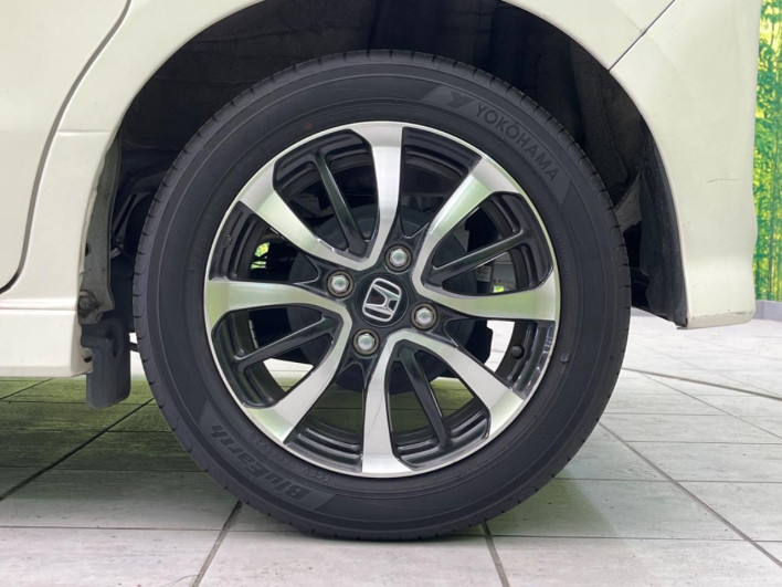 2018 Honda N-BOX CUSTOM DBA-JF3 (UW-6a126bf8a8bc6)[13]