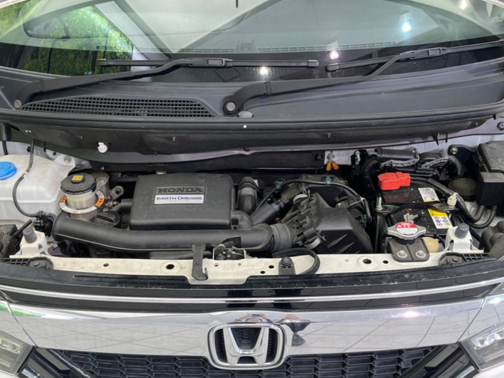 2018 Honda N-BOX CUSTOM DBA-JF3 (UW-6a126bf8a8bc6)[4]