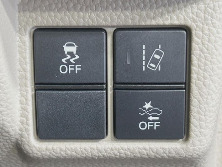 2018 Honda N-BOX DBA-JF3 (UW-6a126bfa51c5e)[28]