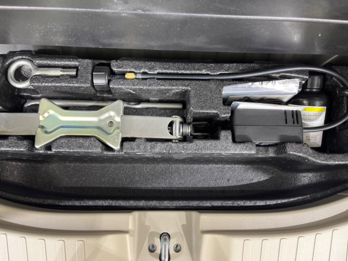 2019 Honda N-BOX DBA-JF3 (UW-6a126bfad52dd)[24]