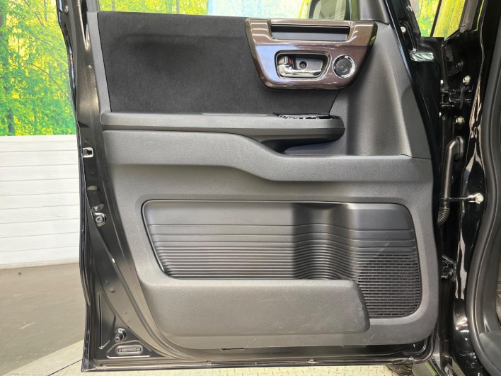 2019 Honda N-BOX CUSTOM DBA-JF3 (UW-6a126bfde248d)[20]