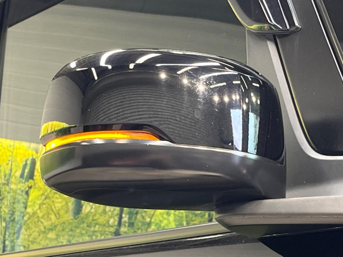 2019 Honda N-BOX CUSTOM DBA-JF3 (UW-6a126bfde248d)[9]