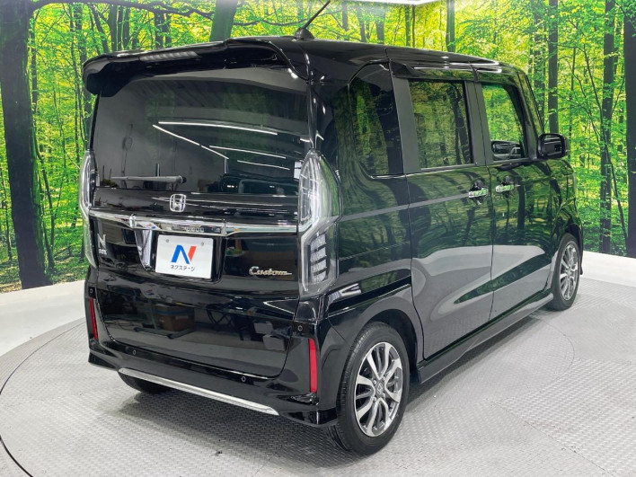 2021 Honda N-BOX CUSTOM 6BA-JF3 (UW-6a126c008918b)[17]