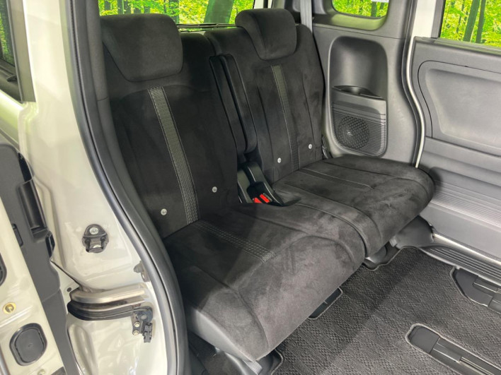 2022 Honda N-BOX CUSTOM 6BA-JF3 (UW-6a126c022960d)[11]