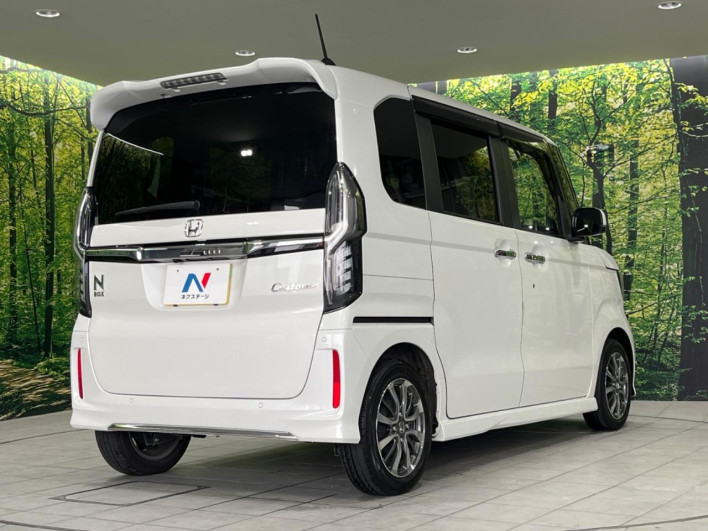 2022 Honda N-BOX CUSTOM 6BA-JF3 (UW-6a126c022960d)[13]