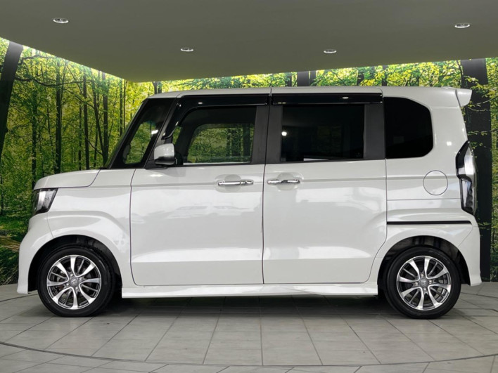 2022 Honda N-BOX CUSTOM 6BA-JF3 (UW-6a126c022960d)[16]