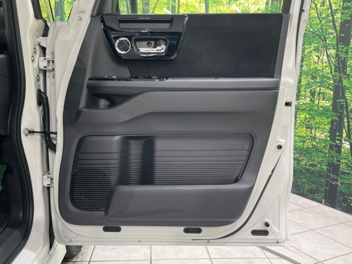 2022 Honda N-BOX CUSTOM 6BA-JF3 (UW-6a126c022960d)[26]