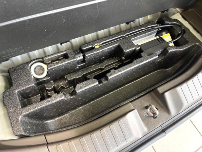 2022 Honda N-BOX 6BA-JF3 (UW-6a126c033ffbe)[15]