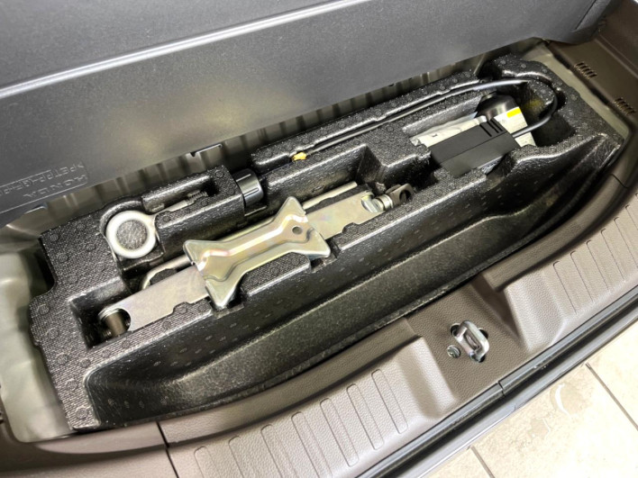 2023 Honda N-BOX 6BA-JF3 (UW-6a126c05981f5)[15]
