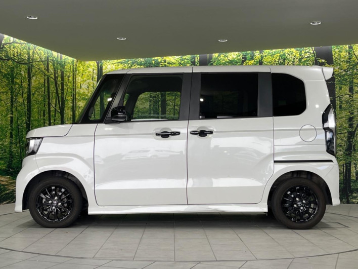 2023 Honda N-BOX CUSTOM 6BA-JF3 (UW-6a126c06740fe)[16]