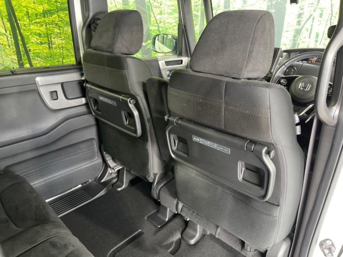 2023 Honda N-BOX CUSTOM 6BA-JF3 (UW-6a126c06740fe)[12]