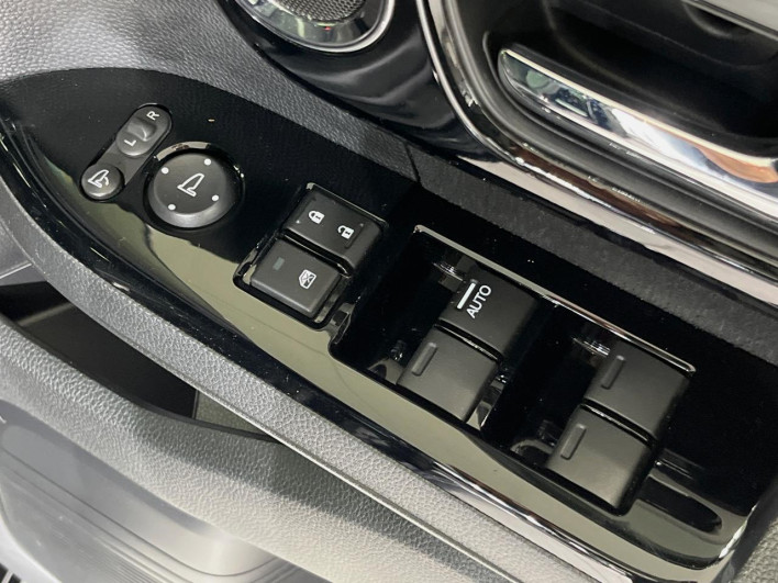 2023 Honda N-BOX CUSTOM 6BA-JF3 (UW-6a126c06dd78b)[20]