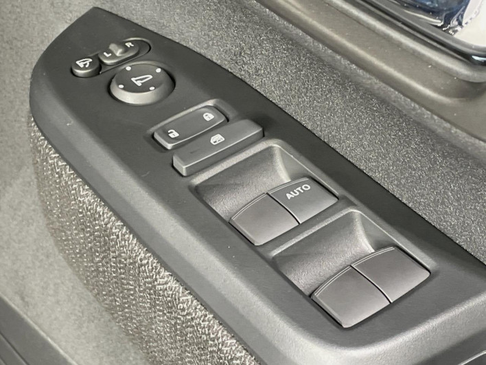 2026 Honda N-BOX CUSTOM 6BA-JF5 (UW-6a126c0f98bba)[26]