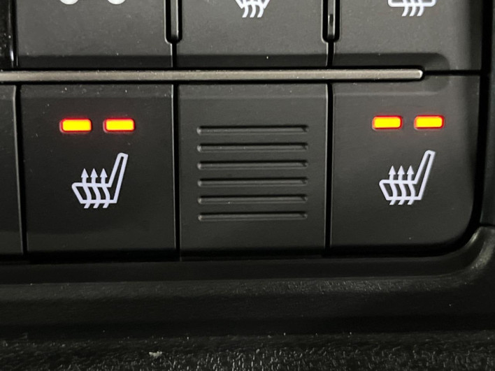 2025 Honda N-BOX CUSTOM 6BA-JF5 (UW-6a126c0fdf985)[22]
